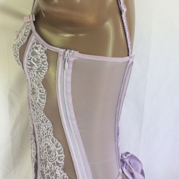 Victoria's Secret DESIGNER COLLECTION Lingerie - Picture 6 of 8